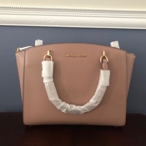 NWT, Michael Kors Ellis Fawn Large Satchel